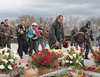 Новый  Регион: Байкеры Приднестровья отметили мотопробегом День освобождения  Тирасполя (ФОТО)