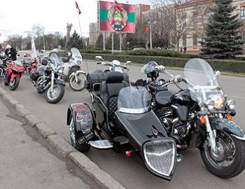 Новый  Регион: Байкеры Приднестровья отметили мотопробегом День освобождения  Тирасполя (ФОТО)
