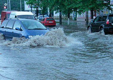 Новый Регион: Улицы Тирасполя затопило в результате проливных дождей (ФОТО)