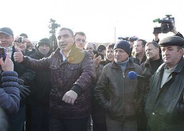 Новый Регион: Жители молдавских сел, митинговавшие у миротворческого поста №9, подрались между собой (ФОТО)