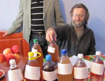 Новый Регион: В Приднестровье посоревновались производители домашнего вина (ФОТО)