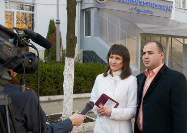 Новый Регион: Супружеская пара, задержавшая грабителей в Тирасполе, награждена медалями (ФОТО)