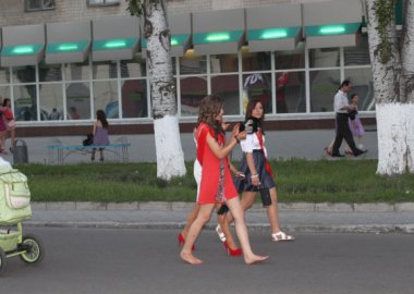 Новый Регион: Тираспольские выпускники прощаются со школой (ФОТО)