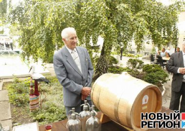 Новый Регион: В Тирасполе прошёл конкурс домашних виноделов (ФОТО)