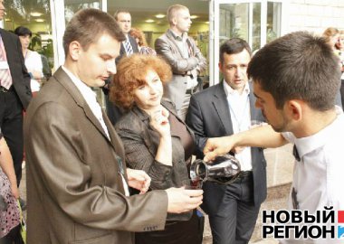 Новый Регион: В Тирасполе прошёл конкурс домашних виноделов (ФОТО)