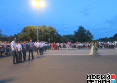 Новый Регион: Вчерашние ученики тираспольских школ вступают во взрослую жизнь (ФОТО)