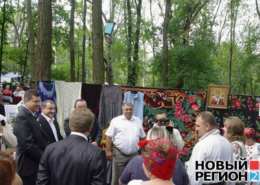 Новый Регион: Годовщину создaния ПМР в Каменском районе отметили мастер-классом народных умельцев