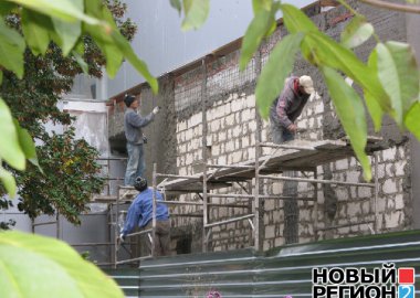 Новый Регион: Жители многоэтажек в центре Тирасполя недовольны стройкой под окнами (ФОТО)