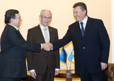 Новый Регион: В Литву прибыл президент Украины Виктор Янукович